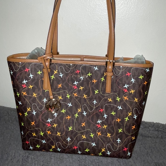 Michael Kors Jetset Airplane Carryall Tote - Picture 1 of 3